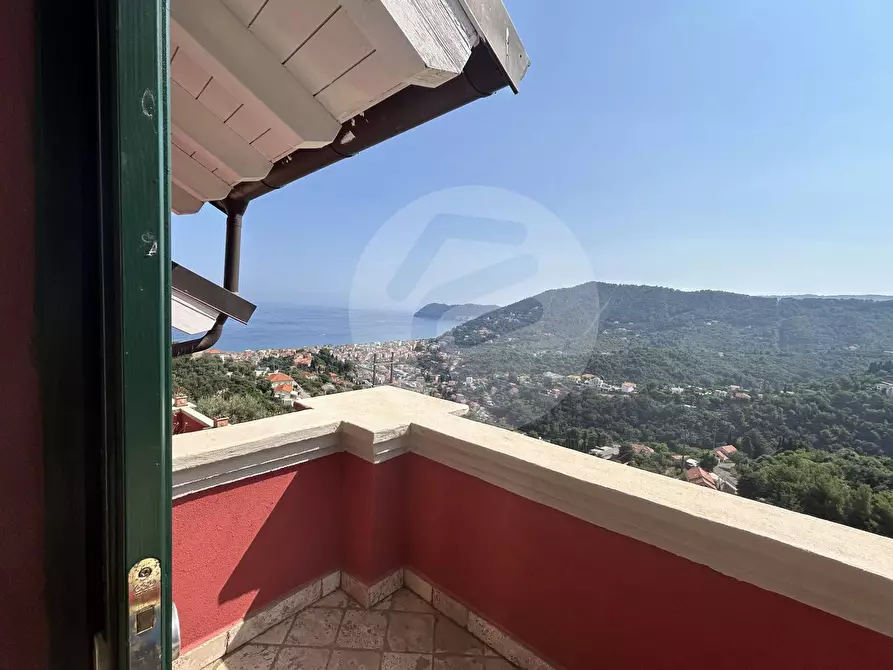 Immagine 22 di Attico in vendita  in via privata collemar a Alassio