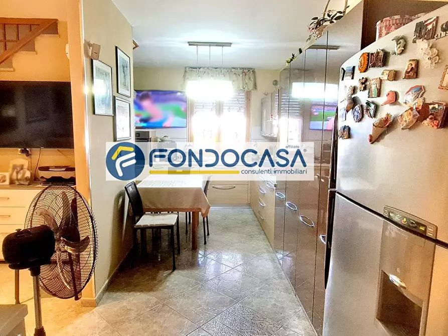 Immagine 15 di Appartamento in vendita  in via Gian Battista Venturi a Brindisi