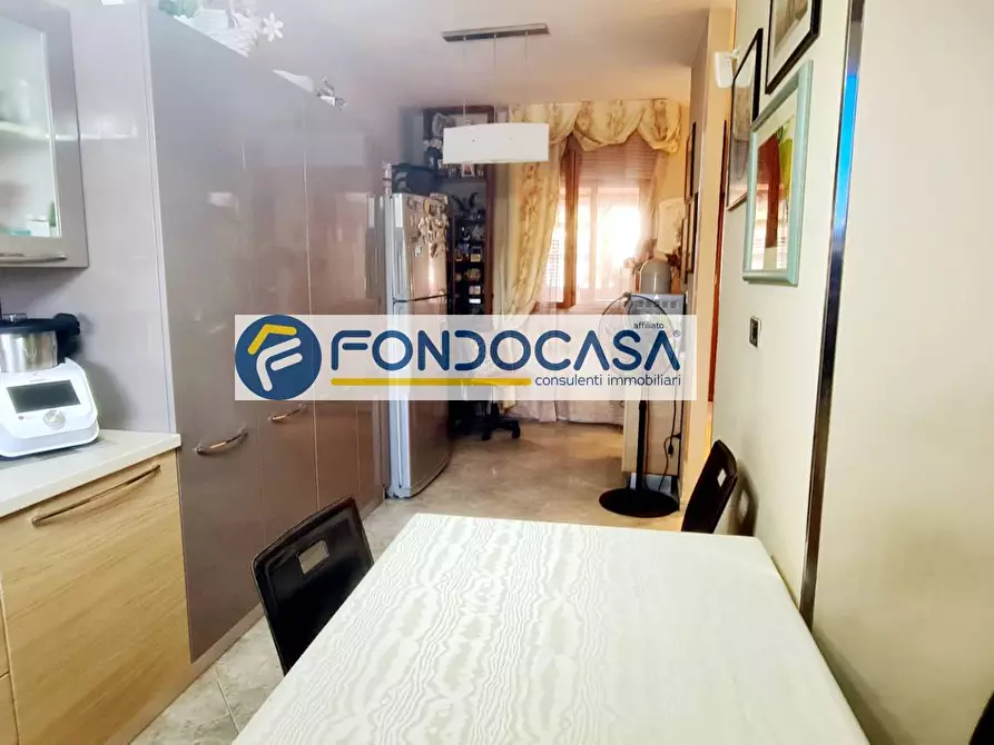 Immagine 19 di Appartamento in vendita  in via Gian Battista Venturi a Brindisi