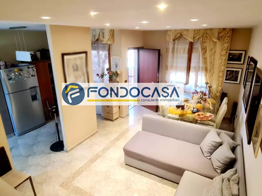 Immagine 30 di Appartamento in vendita  in via Gian Battista Venturi a Brindisi