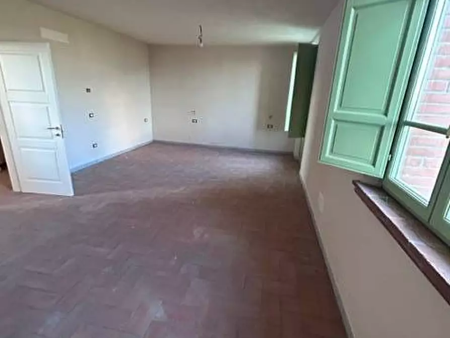 Immagine 22 di Villa in vendita  in via fonda a Pietrasanta