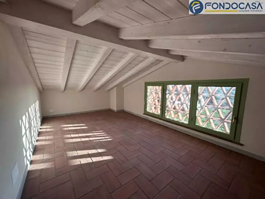 Immagine 26 di Villa in vendita  in via fonda a Pietrasanta