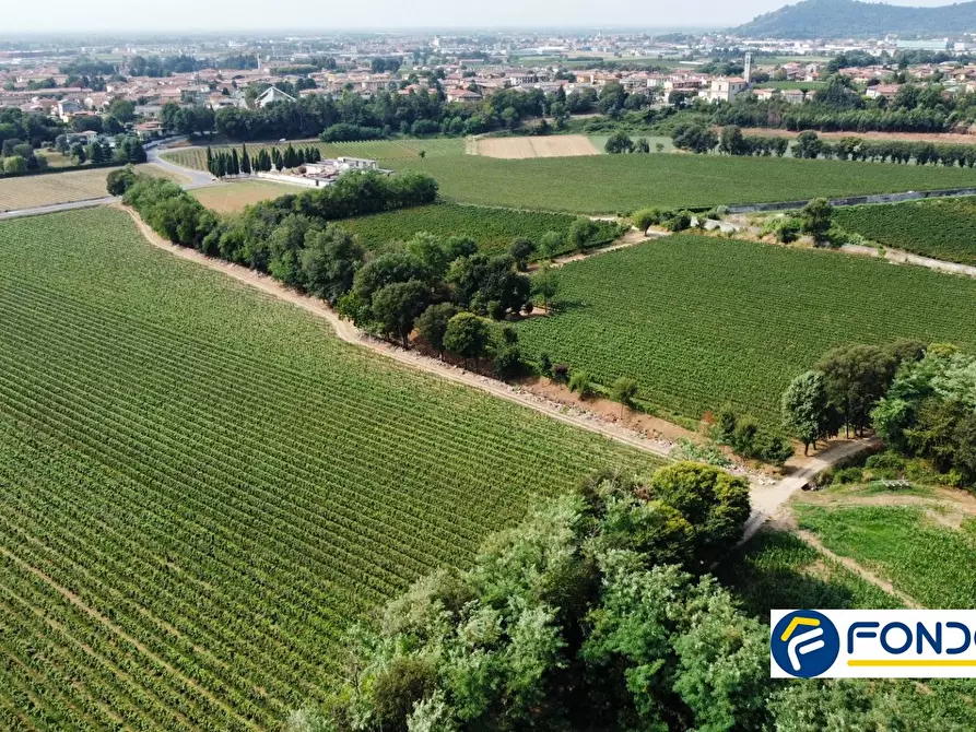 Immagine 1 di Terreno agricolo in vendita  a Cazzago San Martino