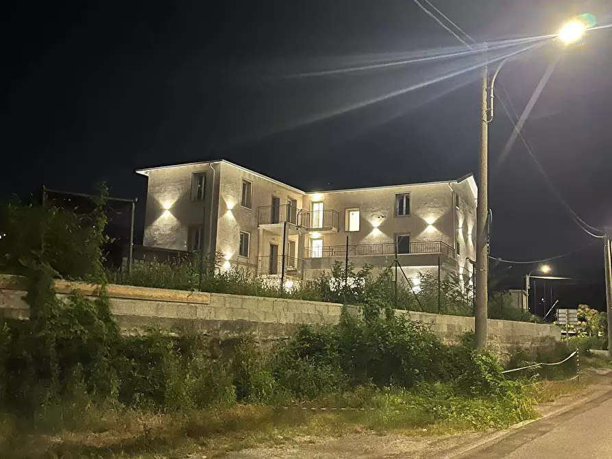 Immagine 2 di Appartamento in vendita  in via donatori del sangue a Como