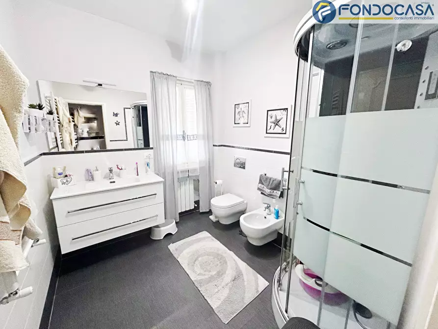 Immagine 27 di Villa in vendita  in Via Fiumetto a Seravezza