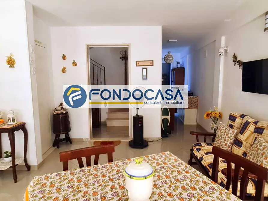 Immagine 3 di Casa indipendente in vendita  in Via del Lavoro a Brindisi