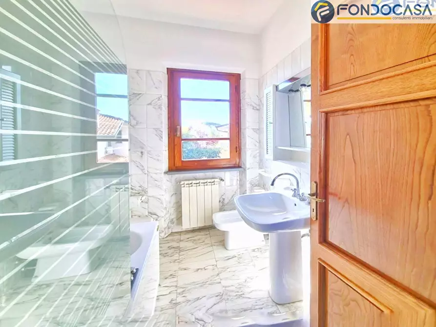 Immagine 28 di Villa in vendita  in Via Frencesco Donati a Forte Dei Marmi