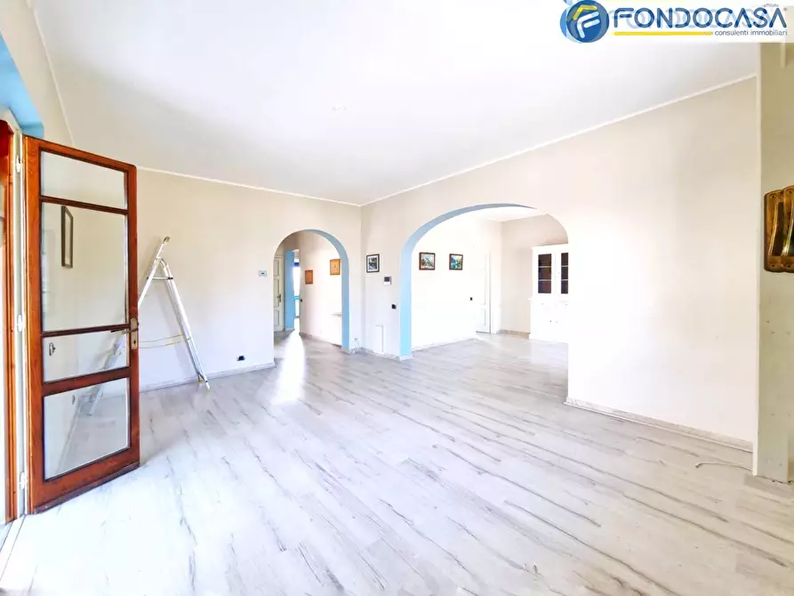 Immagine 5 di Villa in vendita  in Via Frencesco Donati a Forte Dei Marmi