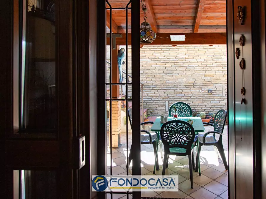 Immagine 20 di Villa in vendita  in Via Postiglione a Salerno