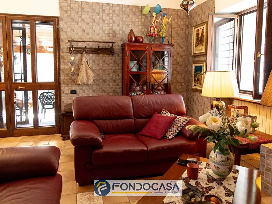 Immagine 24 di Villa in vendita  in Via Postiglione a Salerno