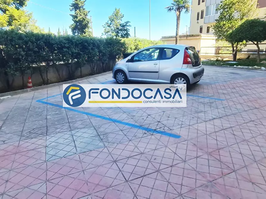 Immagine 2 di Appartamento in vendita  in Via del lavoro a Brindisi