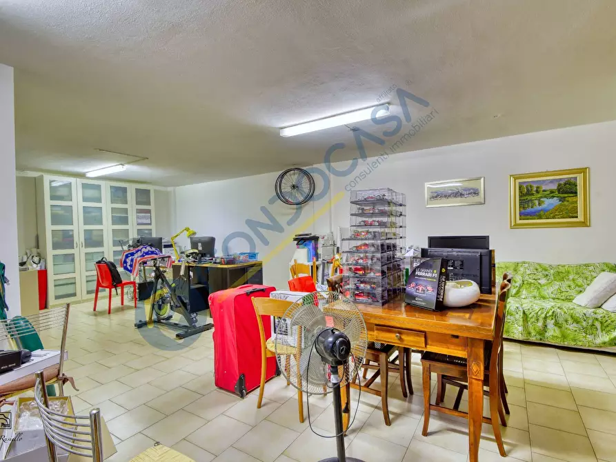 Immagine 24 di Villa in vendita  in VIA DONIZETTI a Casorezzo