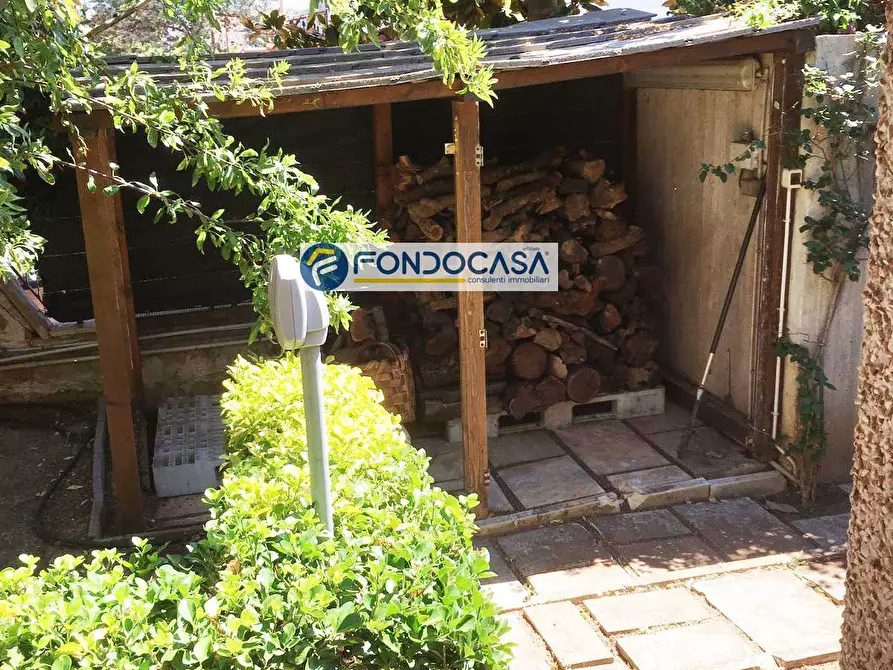 Immagine 15 di Villa in vendita  in Via Ancona a Brindisi