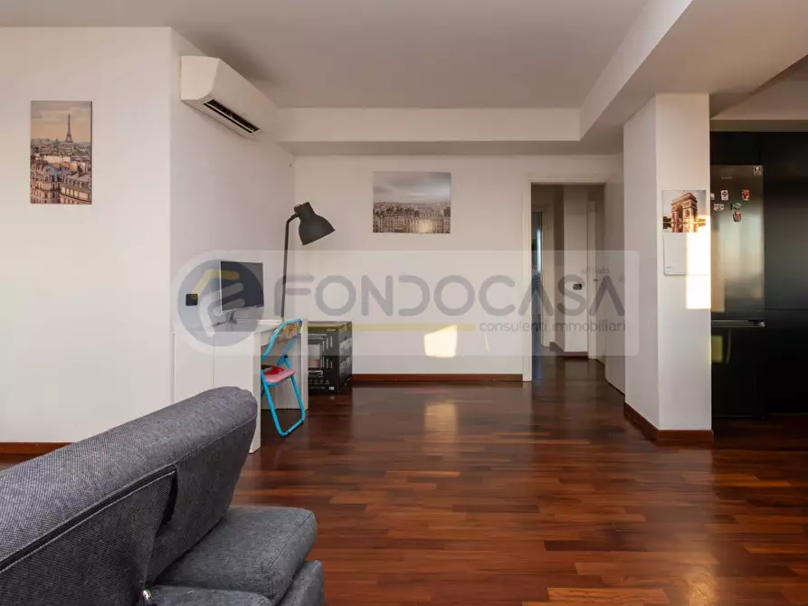 Immagine 4 di Appartamento in vendita  in Via Trasimeno a Milano