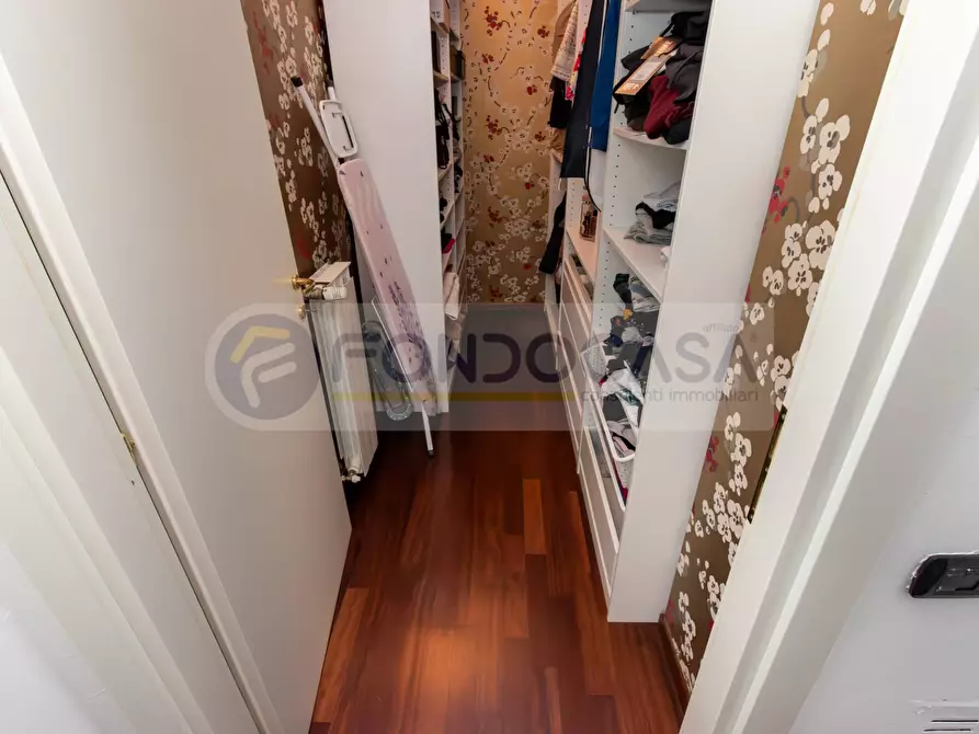 Immagine 17 di Appartamento in vendita  in Via Trasimeno a Milano