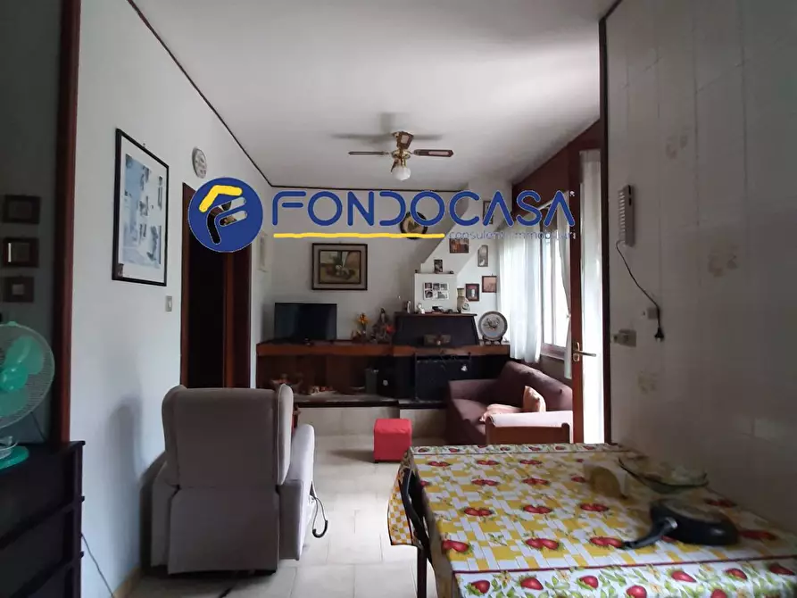 Immagine 4 di Villa in vendita  in via giacinto gigante a Villaricca