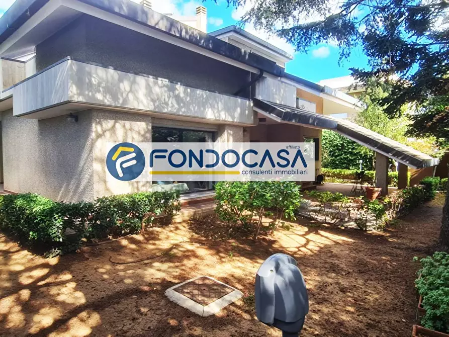 Immagine 20 di Villa in vendita  in Via Ancona a Brindisi