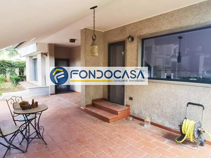 Immagine 26 di Villa in vendita  in Via Ancona a Brindisi