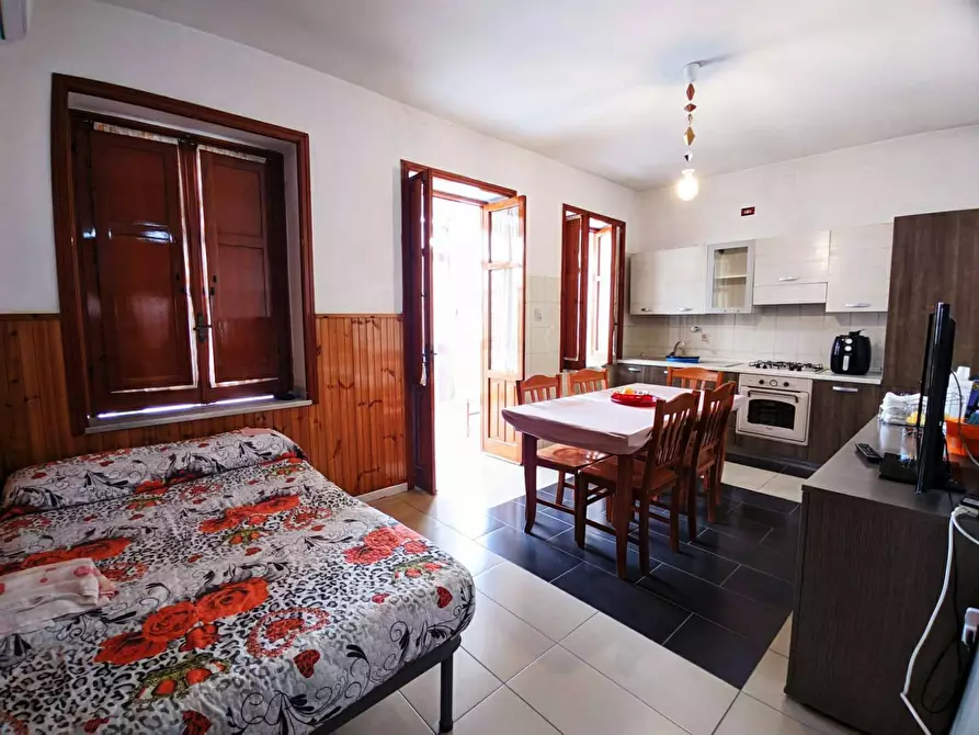 Immagine 15 di Casa indipendente in vendita  a Castello Di Cisterna