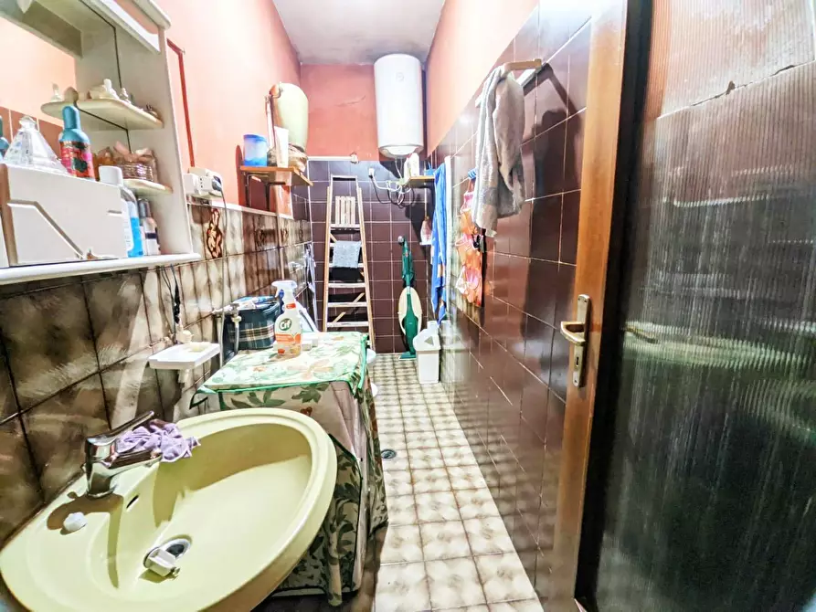 Immagine 18 di Casa indipendente in vendita  a Castello Di Cisterna