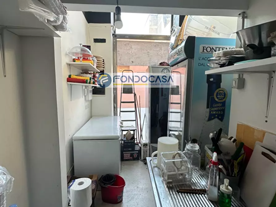 Immagine 21 di Attività commerciale in vendita  in Dante a Campi Salentina