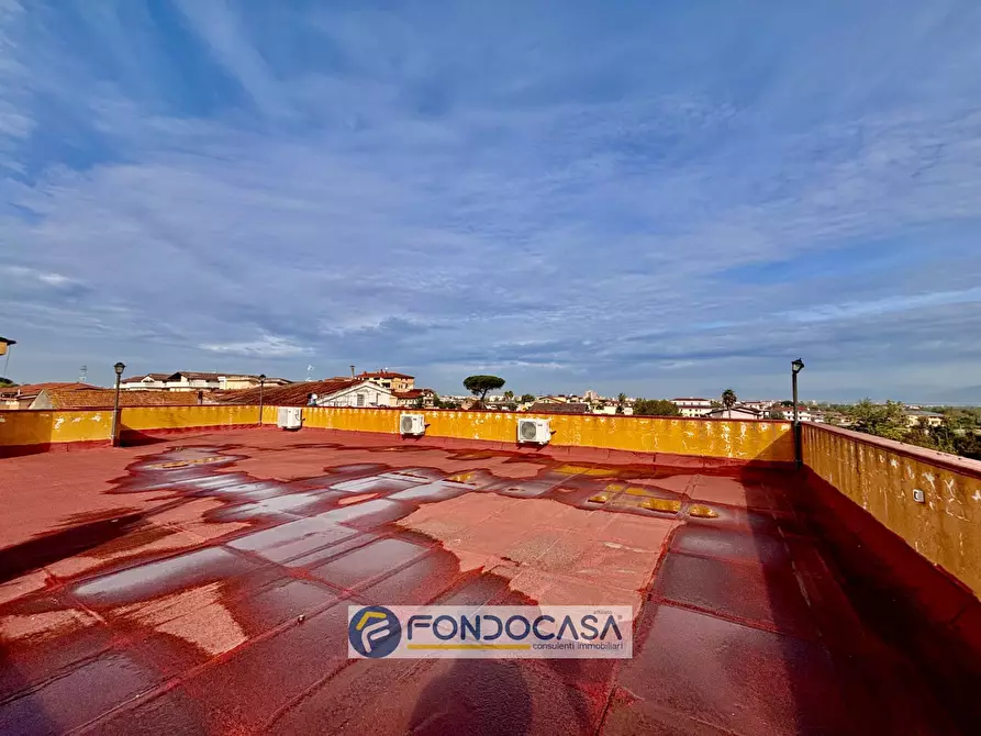 Immagine 5 di Palazzo in vendita  in via appia sud a Sant'antimo