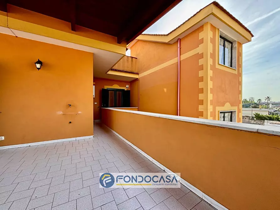 Immagine 22 di Palazzo in vendita  in via appia sud a Sant'antimo