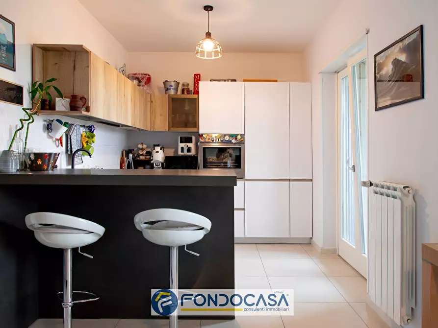 Immagine 9 di Appartamento in vendita  in Via Raffaele Cantarella a Salerno