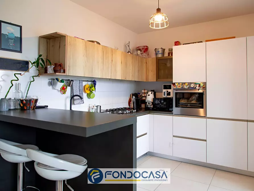 Immagine 12 di Appartamento in vendita  in Via Raffaele Cantarella a Salerno