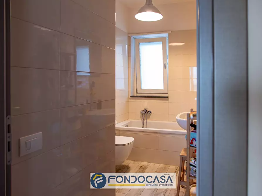 Immagine 24 di Appartamento in vendita  in Via Raffaele Cantarella a Salerno