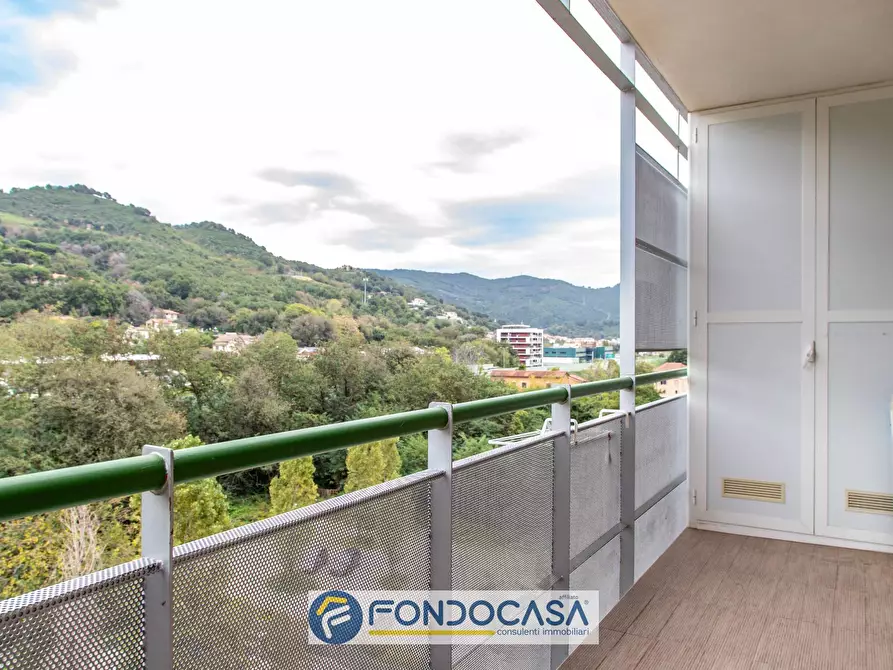 Immagine 23 di Appartamento in vendita  in Via Raffaele Cantarella a Salerno