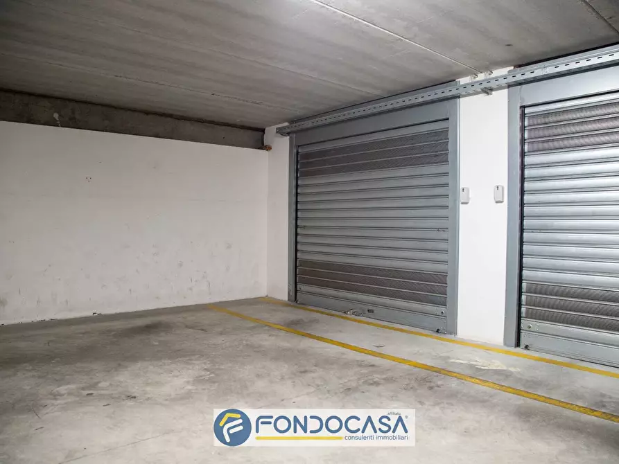 Immagine 29 di Appartamento in vendita  in Via Raffaele Cantarella a Salerno