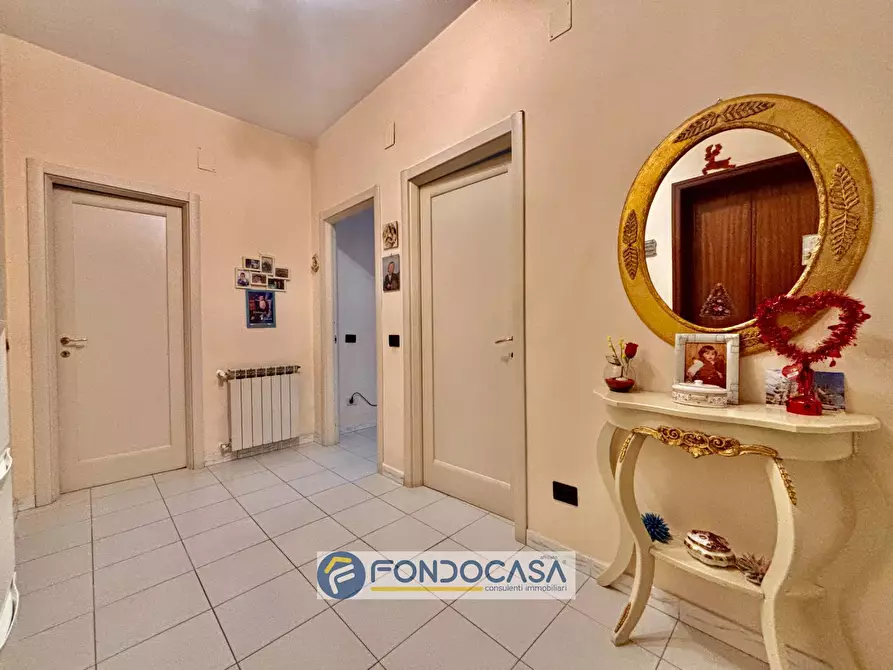 Immagine 24 di Appartamento in vendita  in via  repubblica di san marino a Sant'antimo