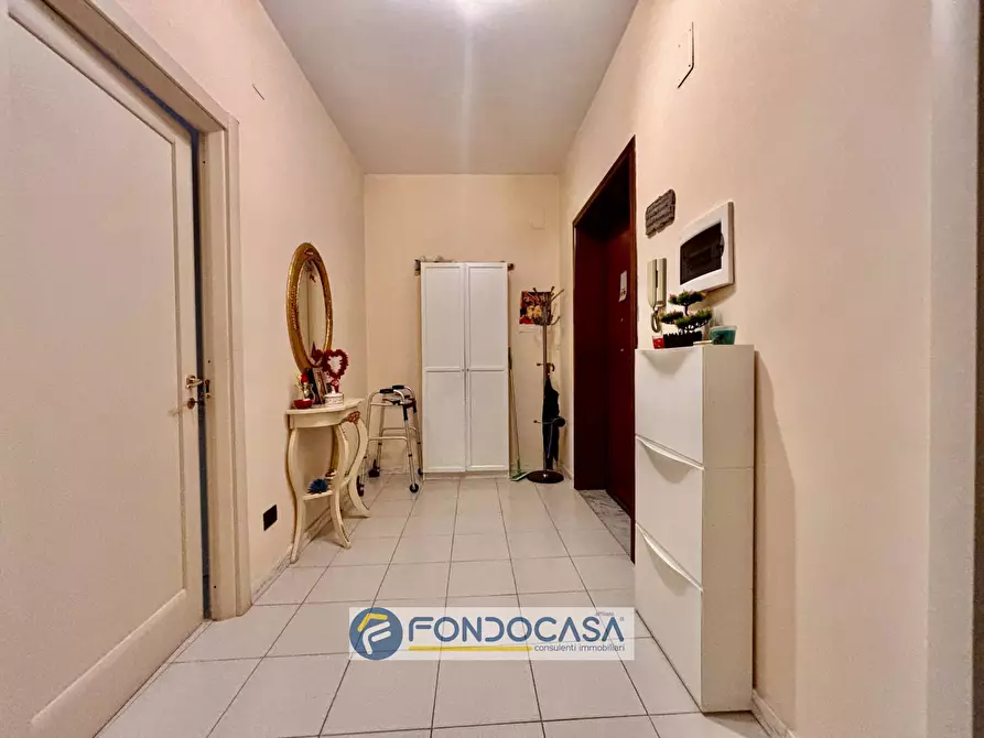 Immagine 26 di Appartamento in vendita  in via  repubblica di san marino a Sant'antimo