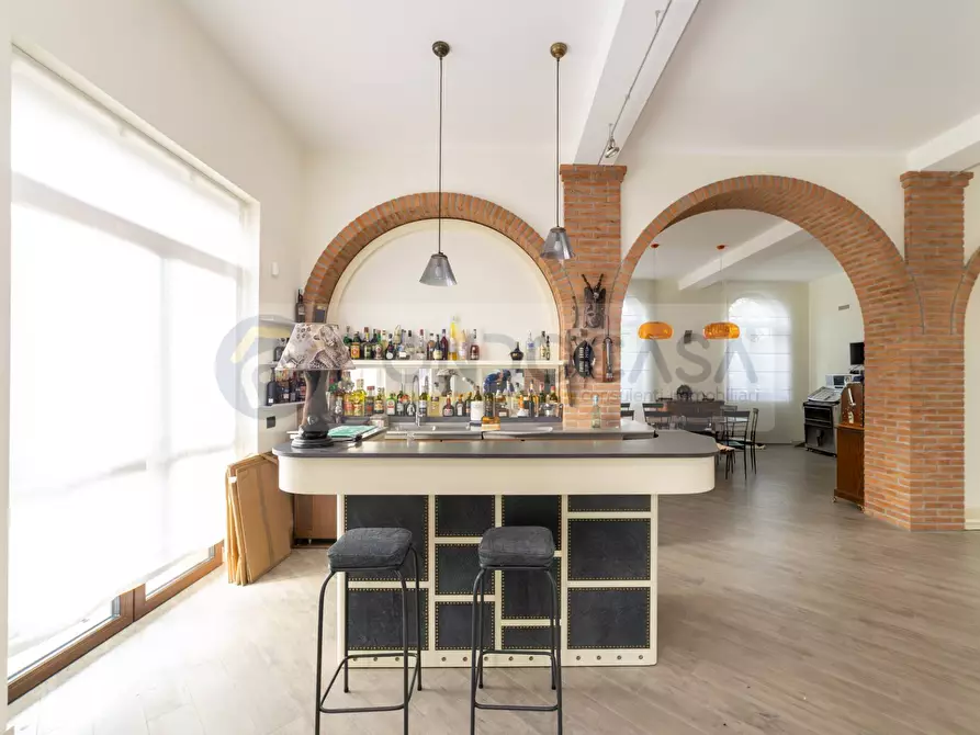 Immagine 29 di Villa in vendita  in Via Roma a Mediglia