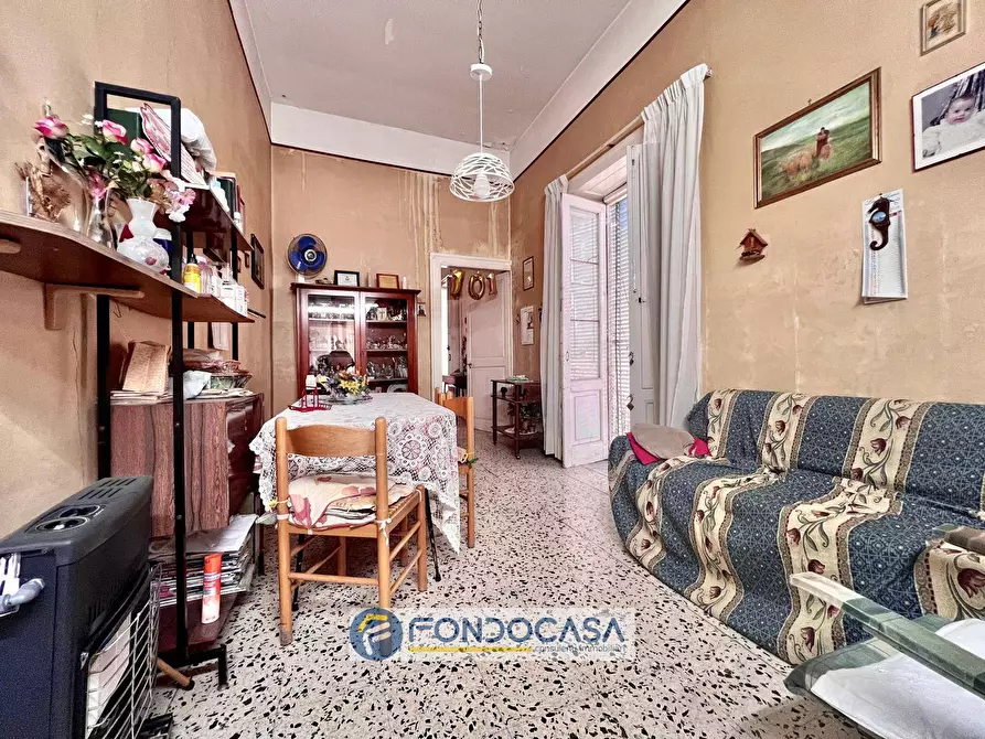 Immagine 20 di Palazzo in vendita  in via salvatore russo a Sant'antimo