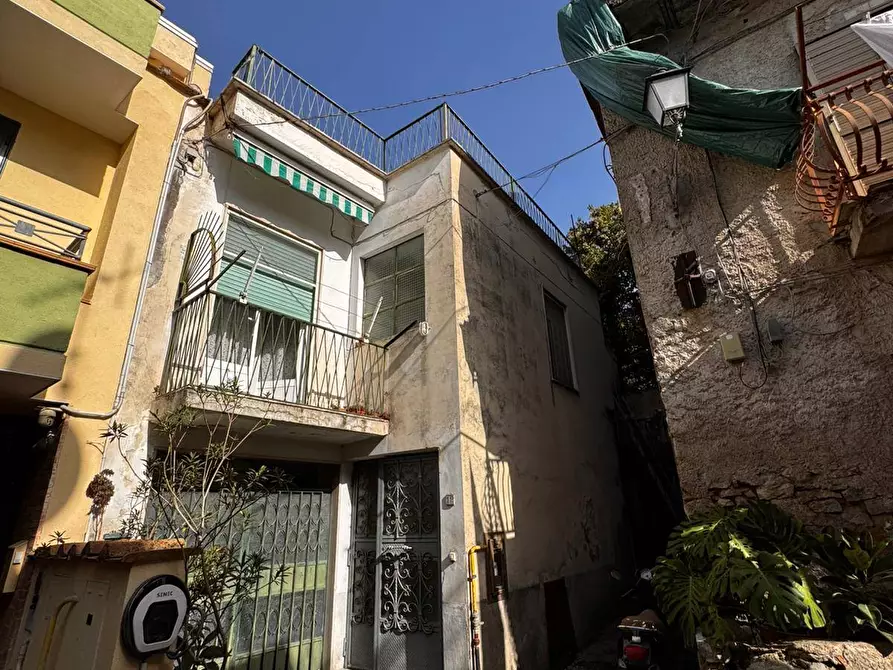 Immagine 6 di Casa semindipendente in vendita  in Via Roberto Mazzetti a Salerno