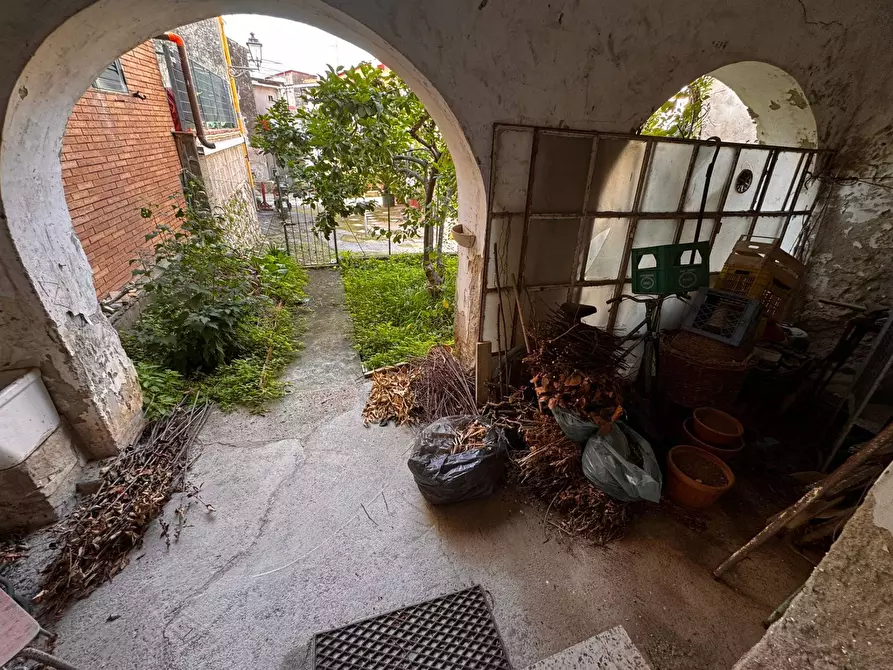 Immagine 11 di Casa semindipendente in vendita  in Via Roberto Mazzetti a Salerno