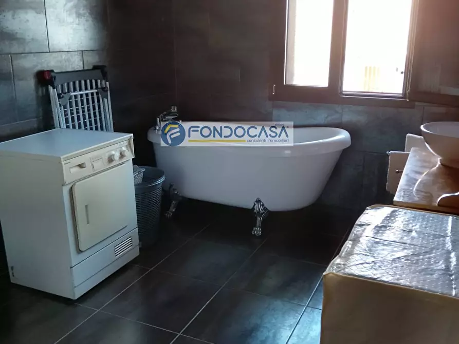 Immagine 8 di Villa in vendita  in Via della Libertà a Veglie