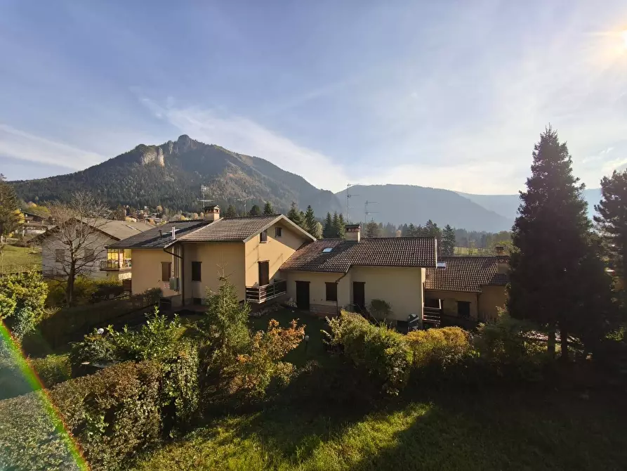 Immagine 8 di Appartamento in affitto  in via provinciale a Castione Della Presolana