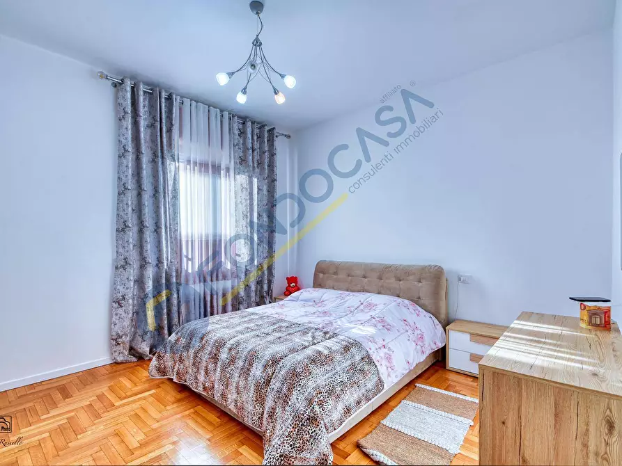 Immagine 7 di Appartamento in vendita  in VIALE DEI MILLE a Limbiate