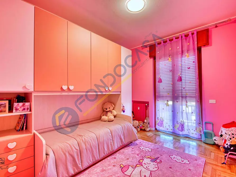 Immagine 8 di Appartamento in vendita  in VIALE DEI MILLE a Limbiate