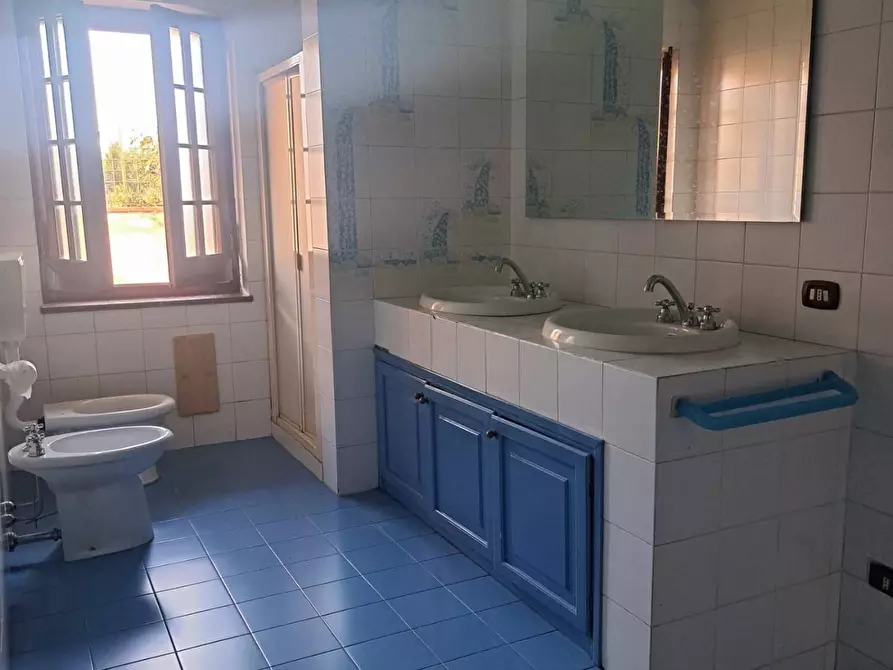 Immagine 30 di Villa in vendita  a Castello Di Cisterna