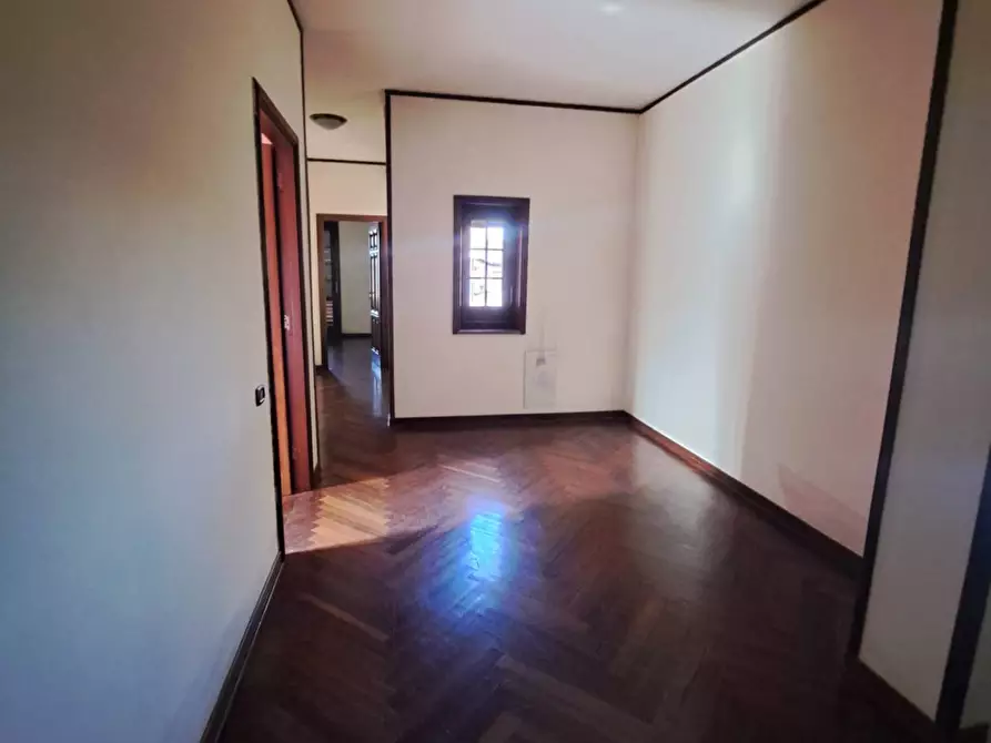 Immagine 14 di Villa in vendita  a Castello Di Cisterna