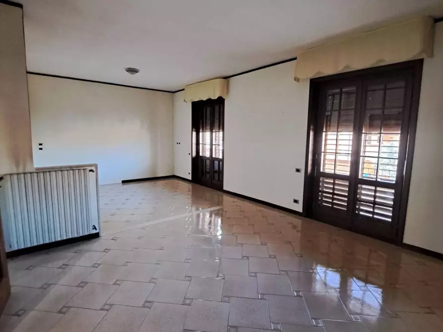 Immagine 9 di Villa in vendita  a Castello Di Cisterna