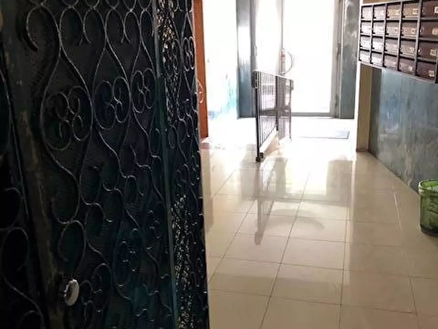 Immagine 14 di Appartamento in vendita  in via francesco di paola a Salerno