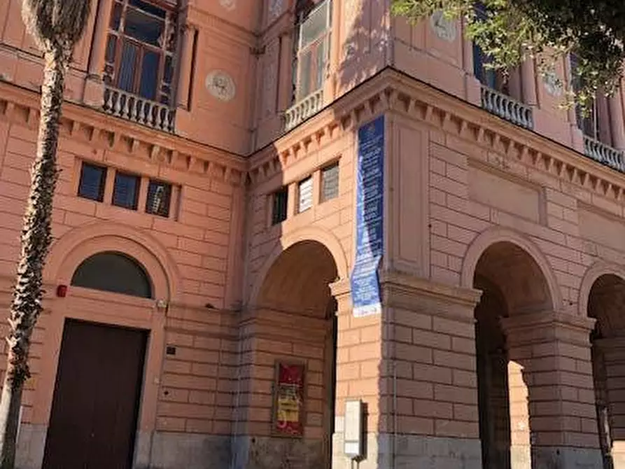 Immagine 15 di Appartamento in vendita  in via francesco di paola a Salerno