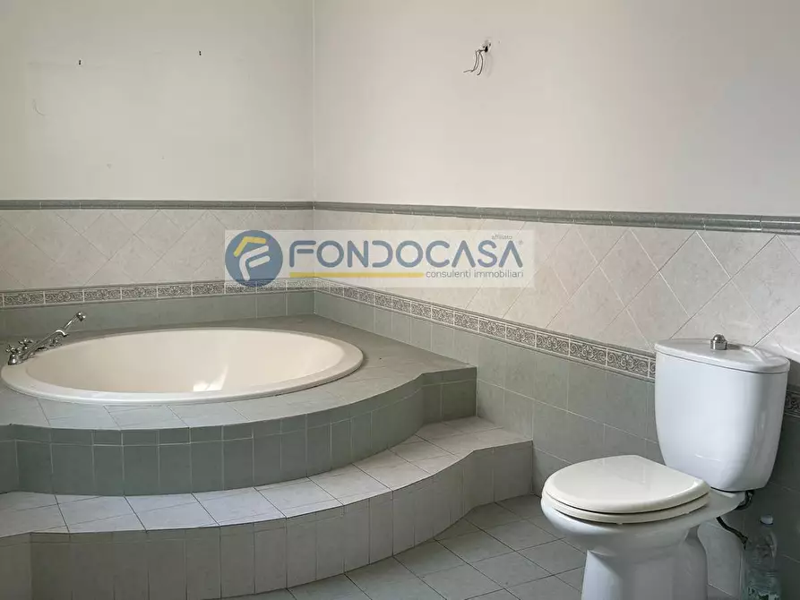 Immagine 14 di Casa indipendente in vendita  in Via Vallone a Catania