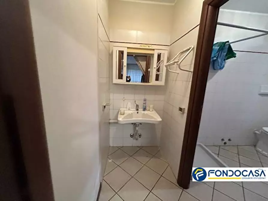 Immagine 9 di Ufficio in vendita  a Cologne