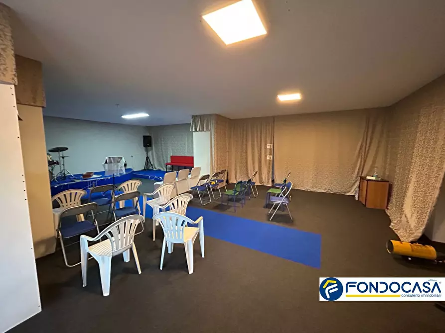 Immagine 4 di Ufficio in vendita  a Cologne